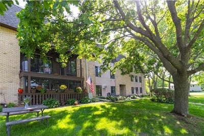 /international/us/3431-kent-street-shoreview-mn-110108499838/