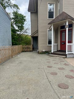 /international/us/51-53-cliff-street-norwich-ct-110107819331/