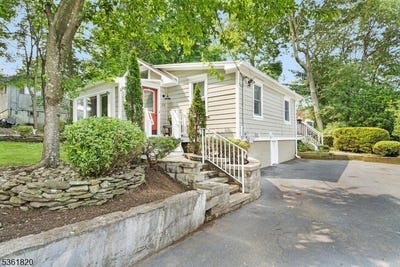 /international/us/20-innis-ave-hopatcong-boro-nj-110100218145/