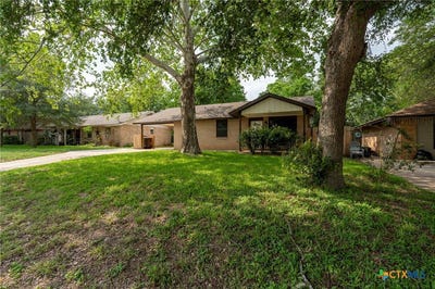 /international/us/903-mimosa-drive-lockhart-tx-110107655065/