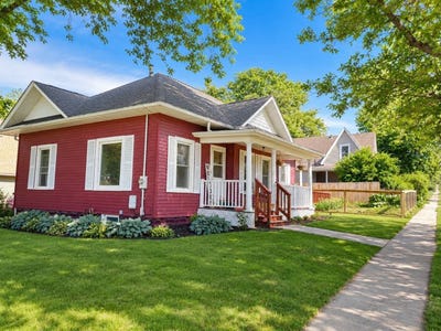 /international/us/1001-grant-street-redfield-ia-110108356468/