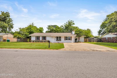 /international/us/302-brumbaugh-road-ocean-springs-ms-110100064423/