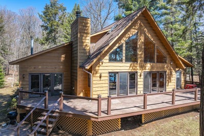 /international/us/6844-bengs-rd-three-lakes-wi-110107416143/