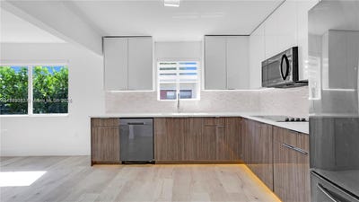 /international/us/805-ne-6th-st-hallandale-beach-fl-110098297453/