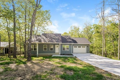 /international/us/165-lakeshire-dr-crossville-tn-110107809546/
