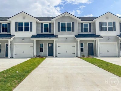 /international/us/122-heirloom-road-hinesville-ga-110105878055/
