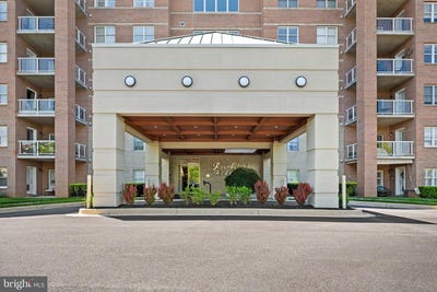 /international/us/12236-roundwood-rd-703-lutherville-timonium-md-110107909582/