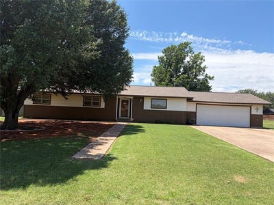 /international/us/703-s-7th-street-canute-ok-110109101011/