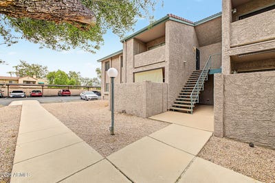 /international/us/623-w-guadalupe-road-mesa-az-110110216853/