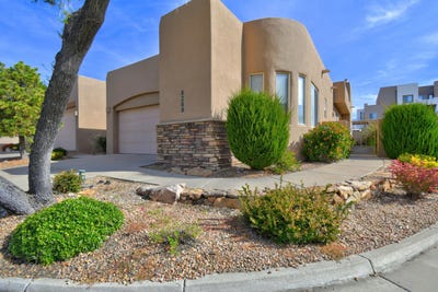 /international/us/8200-moon-ridge-trail-ne-albuquerque-nm-110120919427/