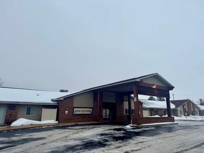 /international/us/120-grandview-boulevard-gaylord-mi-110105345497/