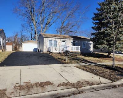 /international/us/110-cedar-circle-streamwood-il-110104854005/