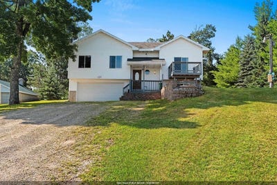 /international/us/w11443-1st-street-crivitz-wi-110101121842/