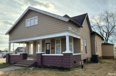 /international/us/403-w-3rd-street-bicknell-in-110105522424/