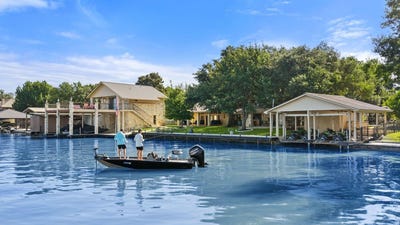 /international/us/36-beaver-island-granite-shoals-tx-110110011866/
