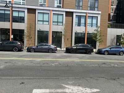 /international/us/18-20-innerbelt-rd-somerville-ma-110100472766/
