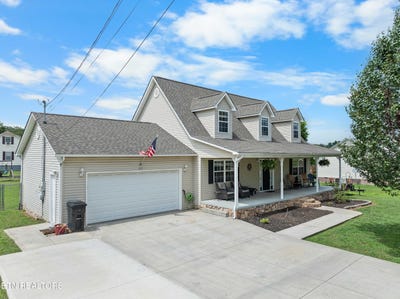 /international/us/452-clover-circle-jacksboro-tn-110100993987/