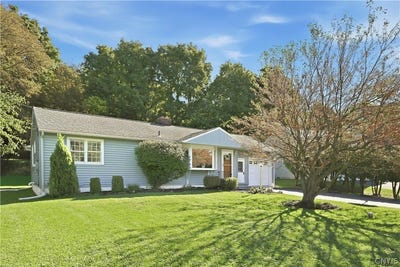 /international/us/106-mansfield-drive-camillus-ny-110110318228/