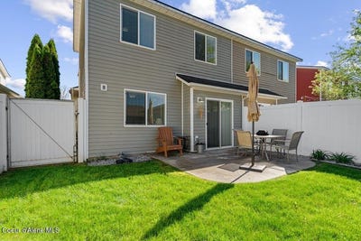 /international/us/3379-e-brownstone-ct-post-falls-id-110107882528/