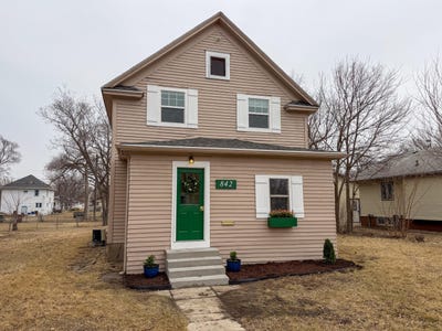 /international/us/842-utah-ave-se-huron-sd-110106448233/