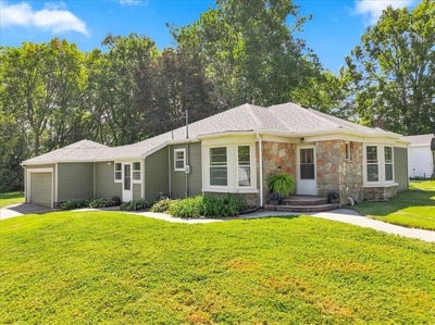 /international/us/207-pine-street-shenandoah-ia-110110087505/