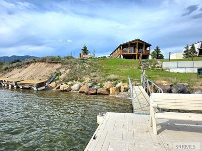 /international/us/3880-s-goosebay-drive-island-park-id-110108586929/