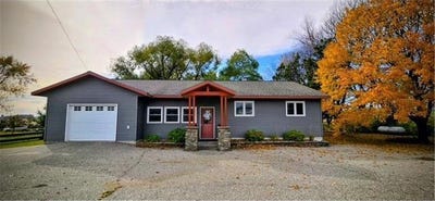 /international/us/117-memorial-drive-nw-hoffman-mn-110103338515/