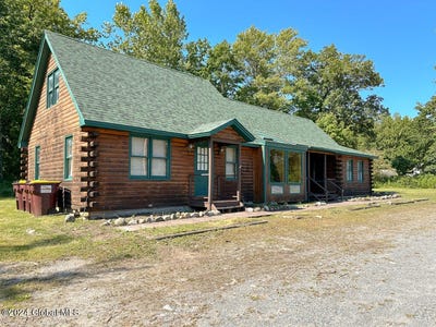 /international/us/663-state-route-149-lake-george-ny-110094526791/