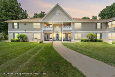 /international/us/4452-cricket-ridge-drive-holt-mi-110108507032/