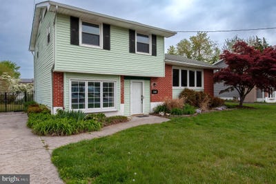 /international/us/211-powdermill-road-edgewater-park-nj-110108665781/