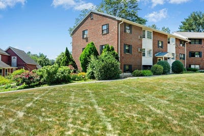 /international/us/1-town-house-lane-acton-ma-110101064605/