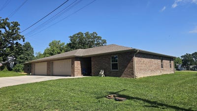/international/us/625-723-hawthorne-street-houston-mo-110107803162/