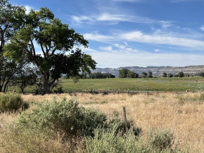 /international/us/320-e-1350-s-escalante-ut-110108882575/