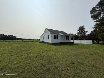 /international/us/8714-tyson-farm-road-stantonsburg-nc-110099930121/