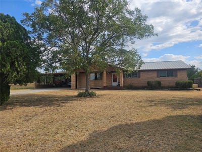 /international/us/1300-bailey-street-coleman-tx-110110066843/