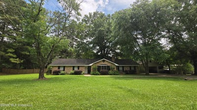 /international/us/29-old-ross-acres-columbia-ms-110108753344/