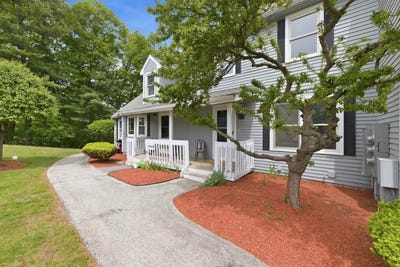 /international/us/21-sullivan-court-salem-nh-110108193588/