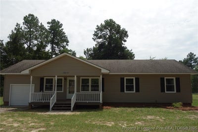 /international/us/12500-barnes-bridge-road-laurinburg-nc-110101263644/