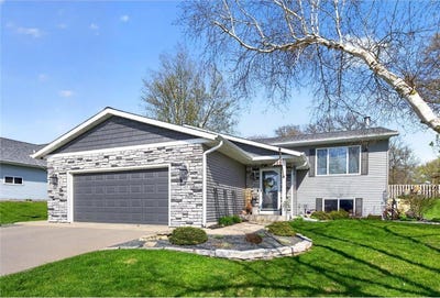 /international/us/105-westside-lane-fountain-mn-110107540521/