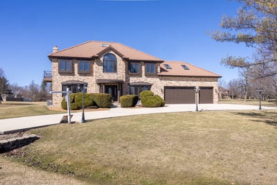 /international/us/2658-e-royal-ridge-drive-crete-il-110108821989/