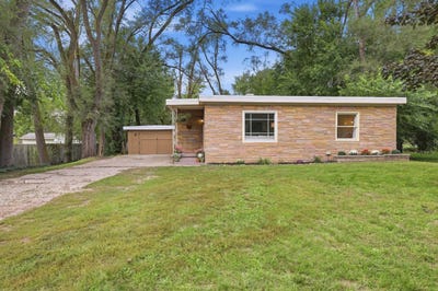 /international/us/2525-rogue-river-road-ne-belmont-mi-110110199519/