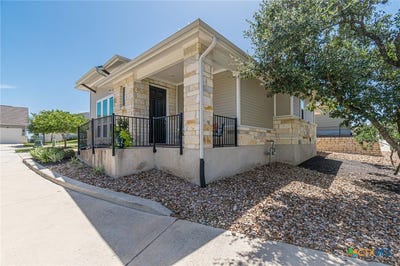 /international/us/108-mulligan-drive-san-marcos-tx-110101255237/