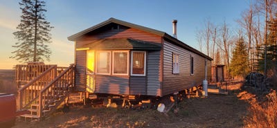 /international/us/5241-hut-two-road-finland-mn-110108414147/