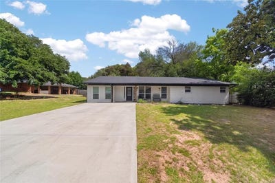 /international/us/614-colonial-drive-athens-tx-110108167001/