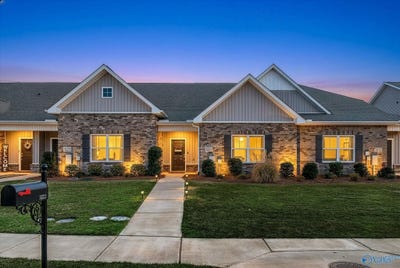 /international/us/3221-mcclellan-way-se-decatur-al-110107016273/