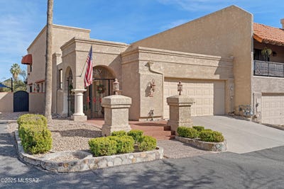 /international/us/6492-n-green-briar-drive-tucson-az-110097772313/