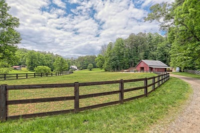 /international/us/3622-sandy-ford-road-clayton-ga-110104911732/
