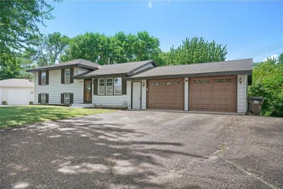 /international/us/11340-gladiola-street-nw-coon-rapids-mn-110108747937/