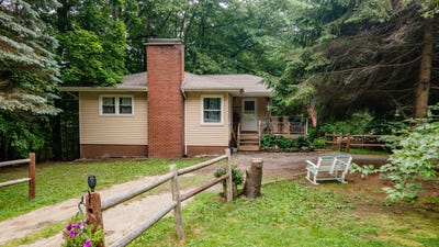/international/us/368-brunswick-avenue-gardiner-me-110100704287/