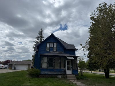 /international/us/302-broadway-avenue-s-new-richland-mn-110107909798/